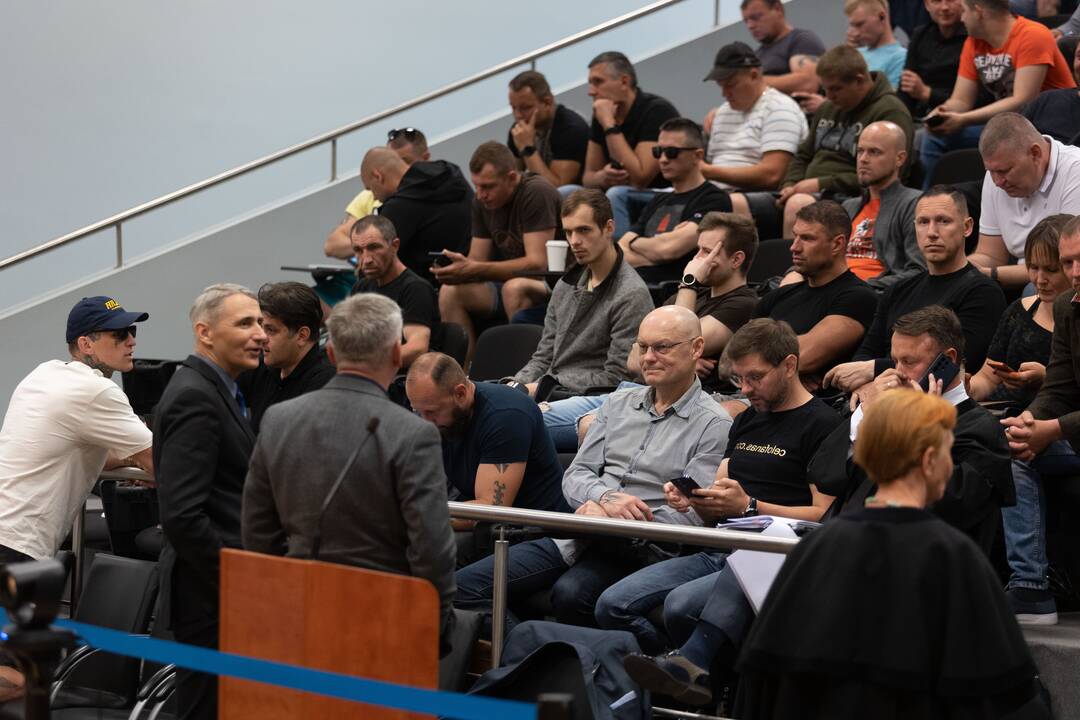 Riaušių prie Seimo byla: nepavyko nušalinti teisėjo M. Striauko