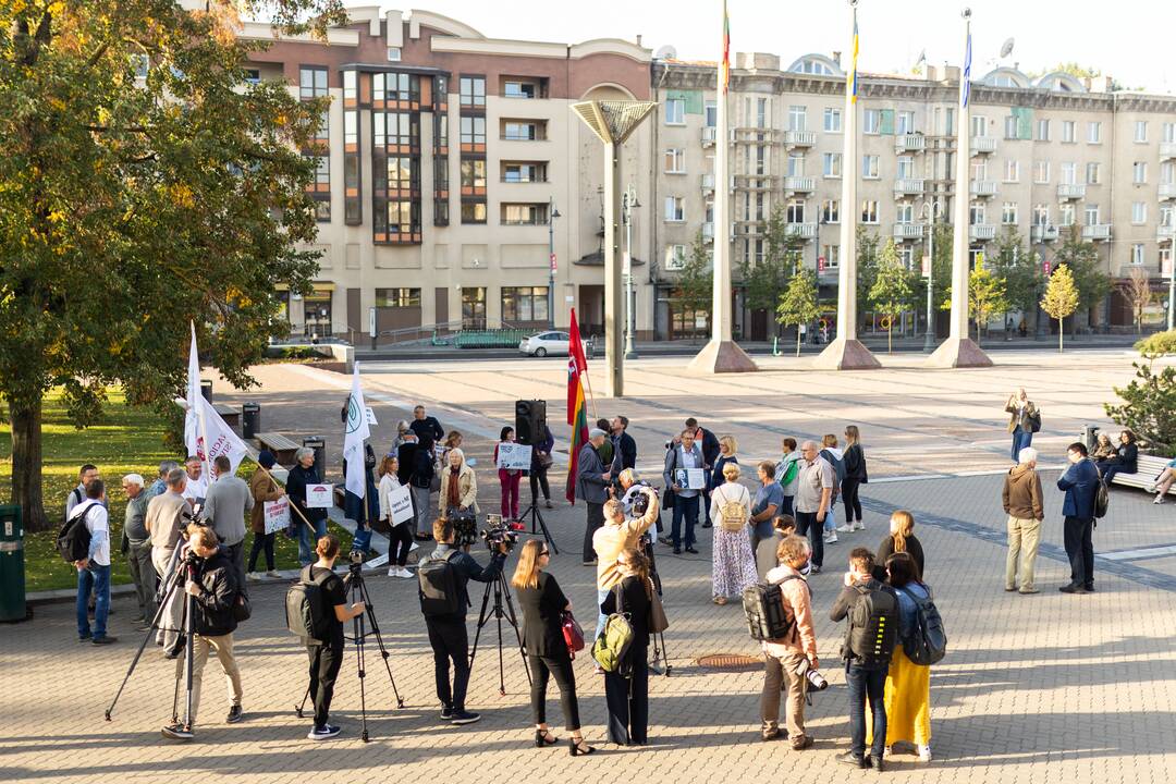 Protestas „Stabdykime gyvenimo įgūdžių ugdymo programą: NE ideologijai švietime!“