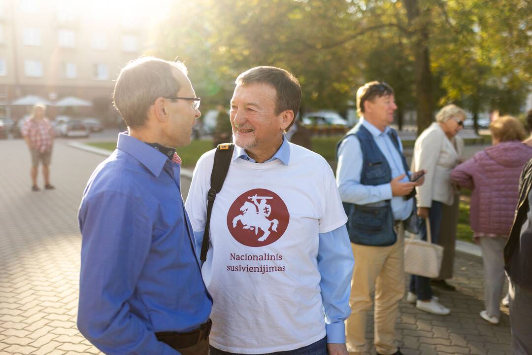 Protestas „Stabdykime gyvenimo įgūdžių ugdymo programą: NE ideologijai švietime!“