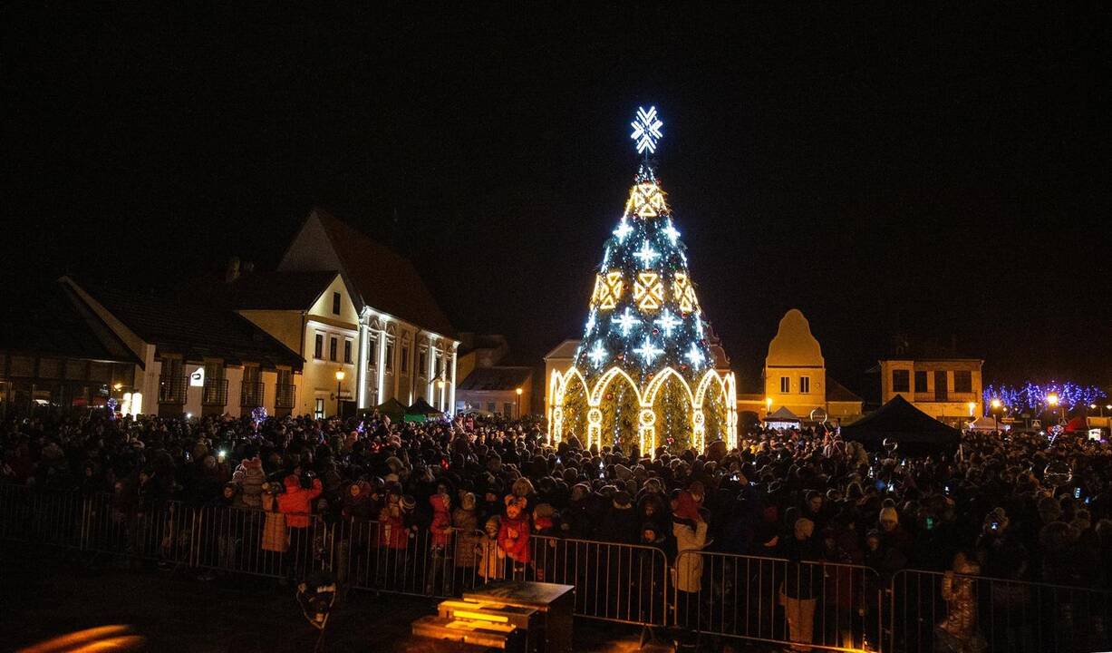 Kalėdų eglės Kėdainiuose įžiebimas