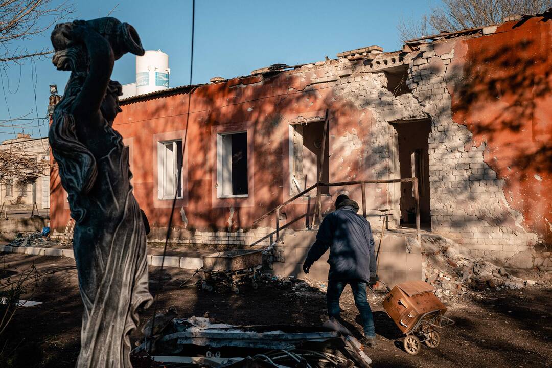 307-oji karo Ukrainoje diena