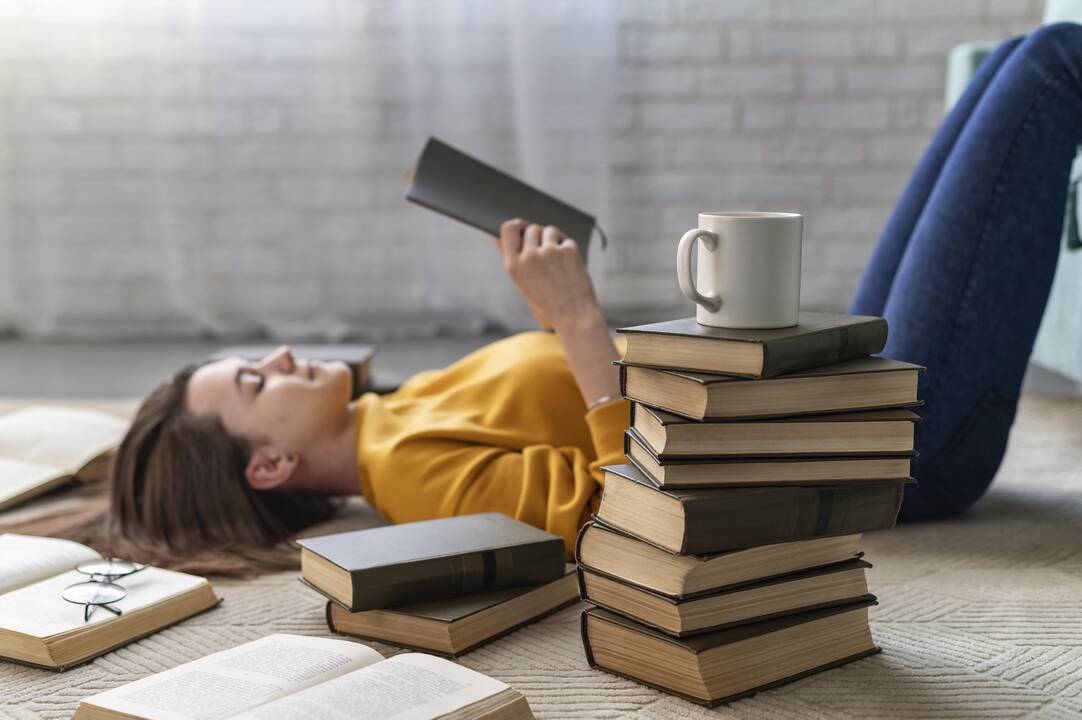 Biblioterapija yra laikoma netradicinės medicinos metodu, kuris padeda žmogui jaustis geriau, į pagalbą pasitelkus gydomąją literatūrą.