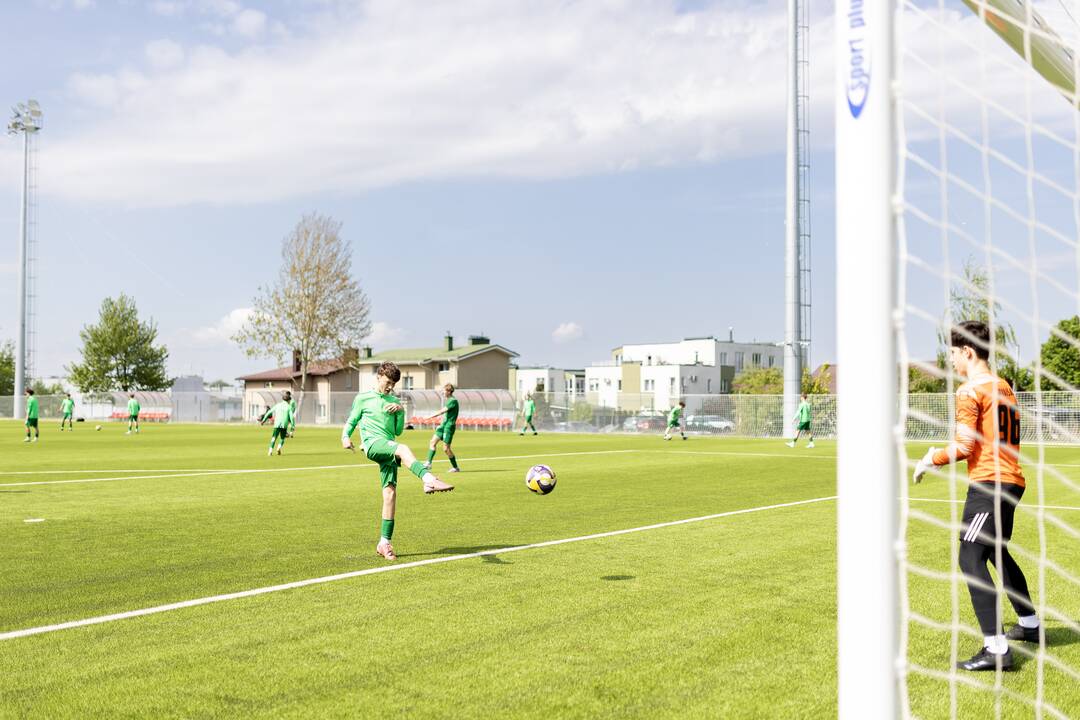 Futbolo stadiono atidarymas Vilniuje