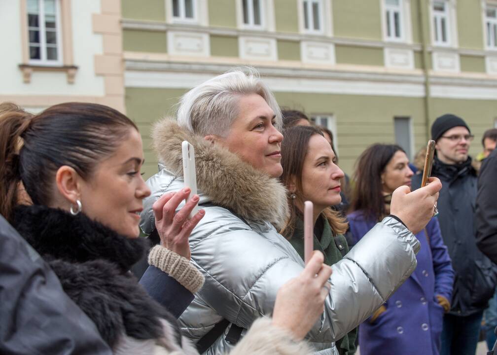 Renginys „Mamos už mamas! Palaikymo valanda Rasai Račienei“