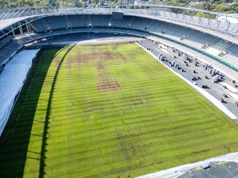 Dariaus ir Girėno stadiono veja