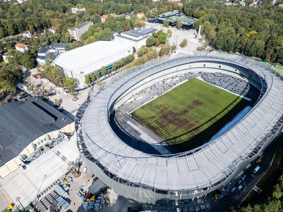 Dariaus ir Girėno stadiono veja