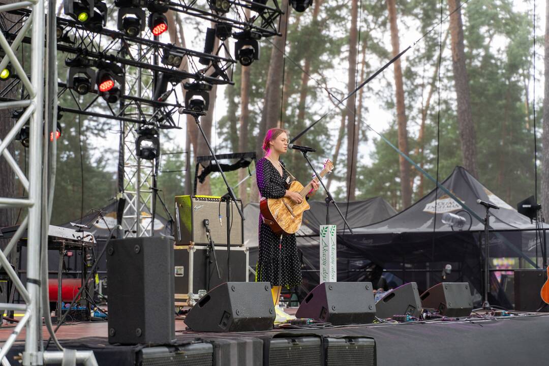 XX-asis dainuojamosios poezijos festivalis „Akacijų alėja“ 