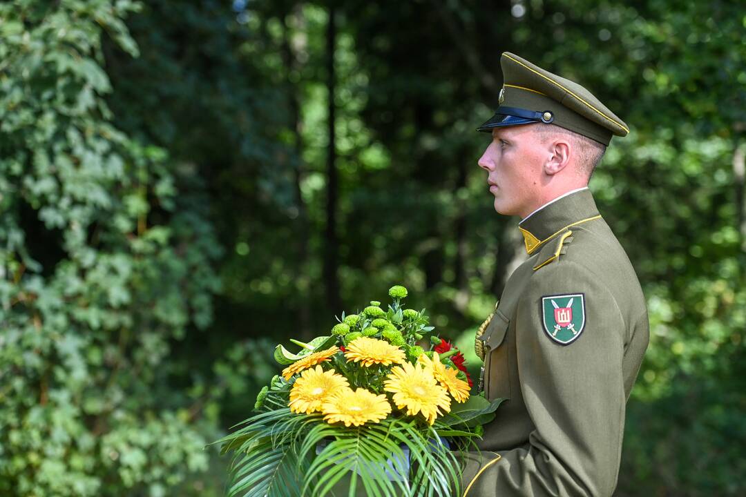 G. Nausėda dalyvavo J. Lukšos-Daumanto 70-ųjų žūties metinių minėjime 