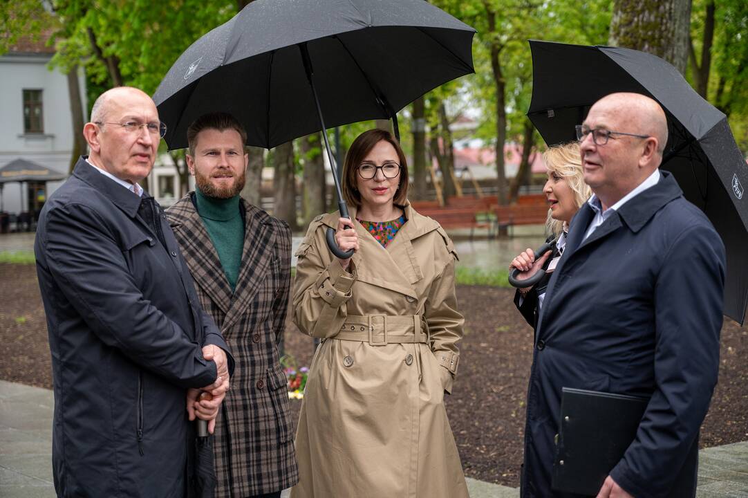 Kaune minimos 50-osios R. Kalantos susideginimo metinės
