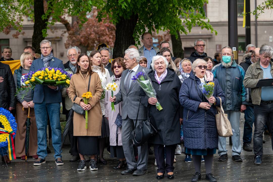 Kaune minimos 50-osios R. Kalantos susideginimo metinės