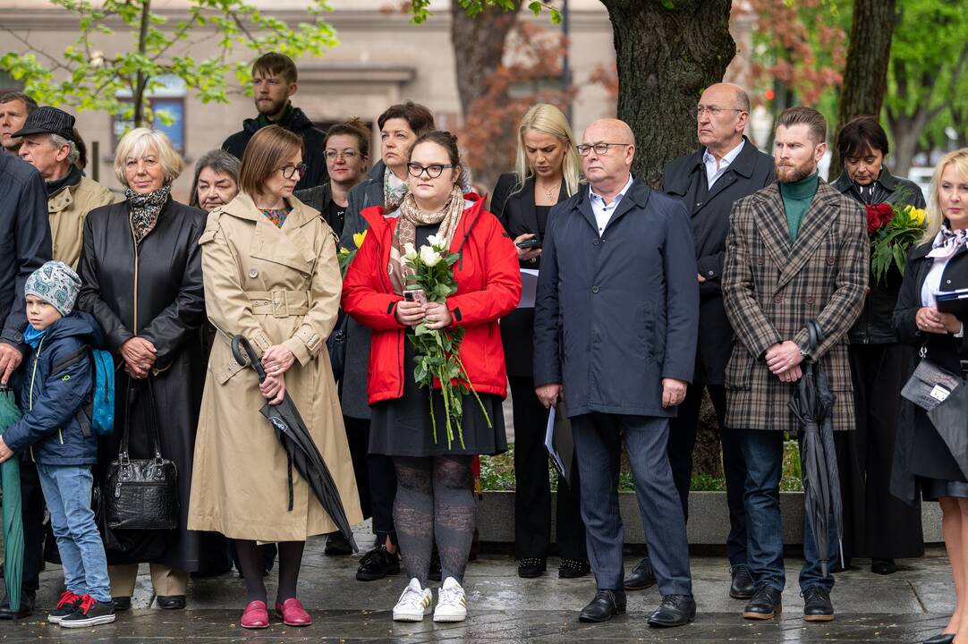 Kaune minimos 50-osios R. Kalantos susideginimo metinės