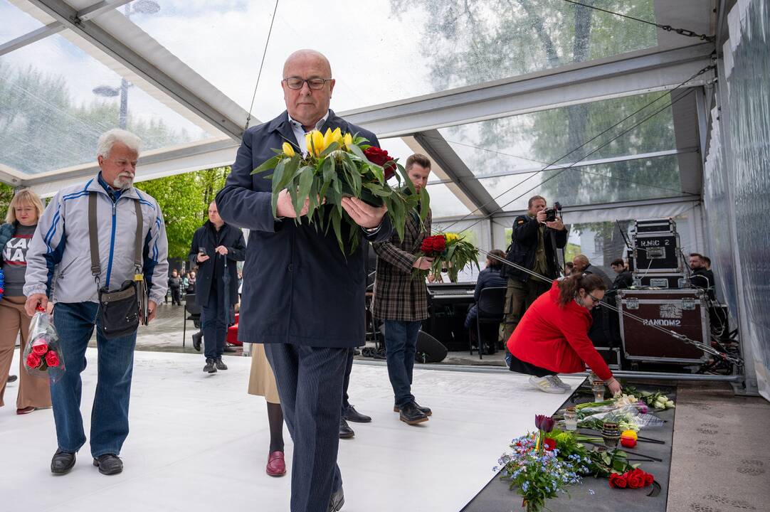 Kaune minimos 50-osios R. Kalantos susideginimo metinės
