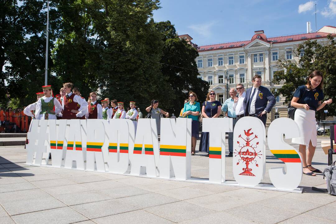 Dainų šventės vadovas: R. Šimašius žongliruoja politine įtaka
