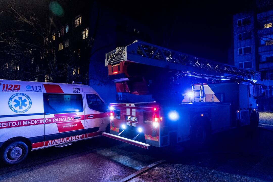 Ugniagesiai gelbėtojai vyko gesinti daugiau nei 130 gaisrų: du žmonės žuvo