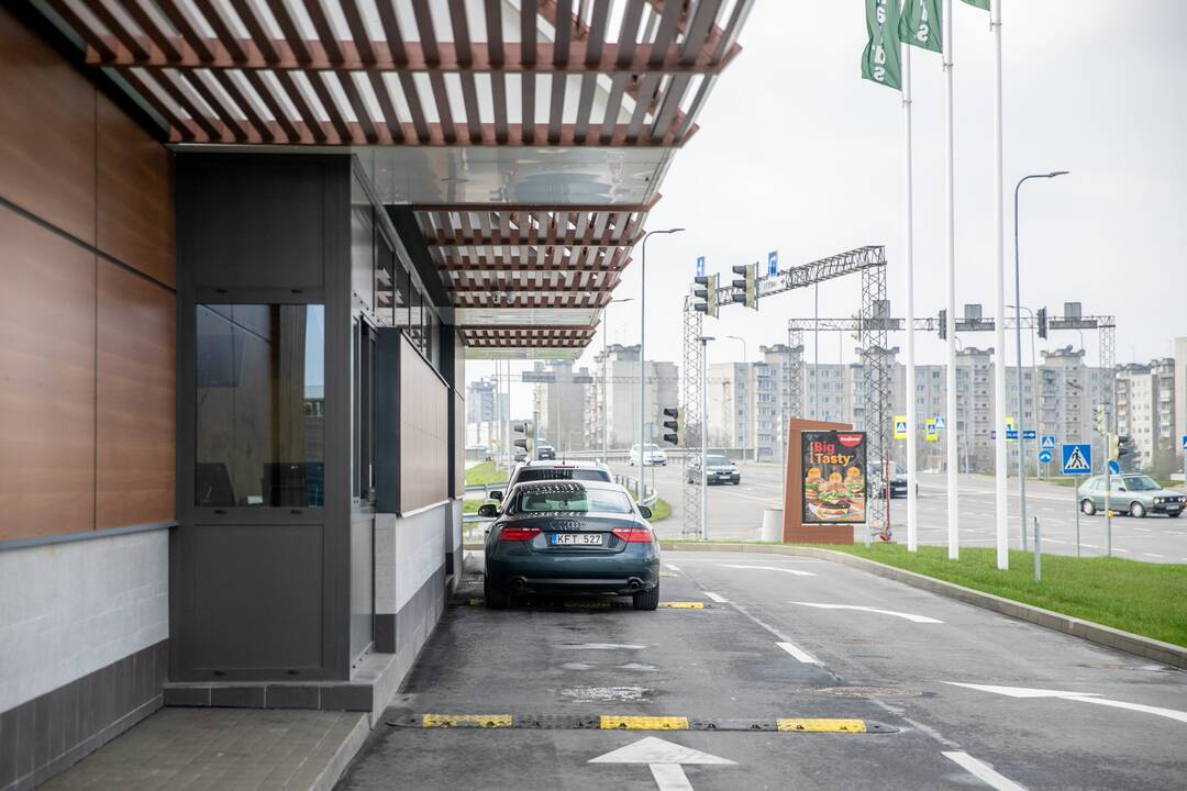 Sankryža prie „McDonald‘s“ restorano