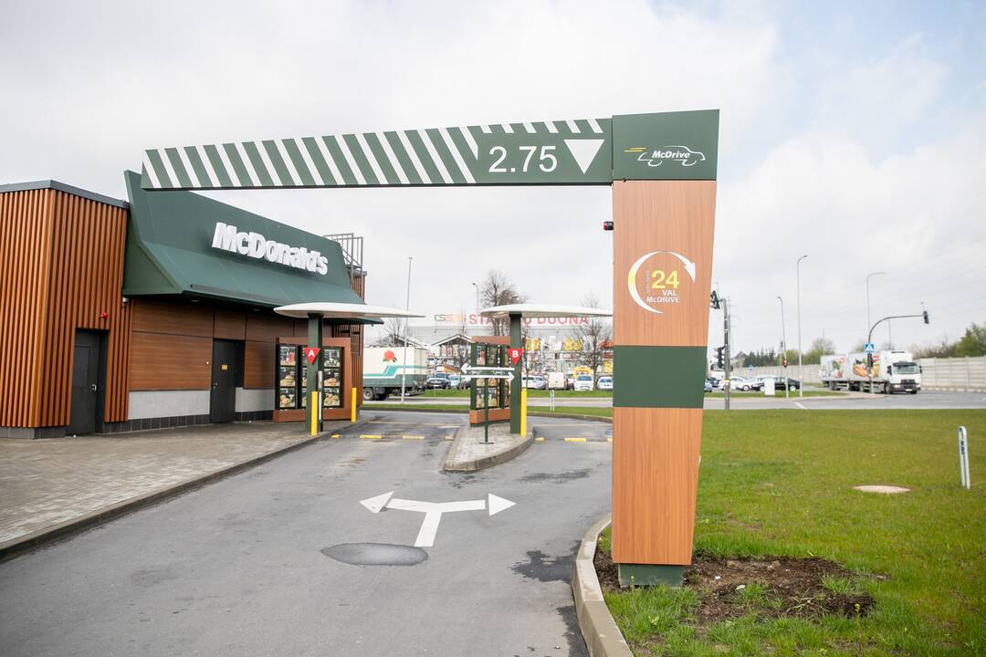 Sankryža prie „McDonald‘s“ restorano