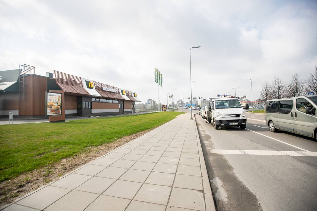 Sankryža prie „McDonald‘s“ restorano