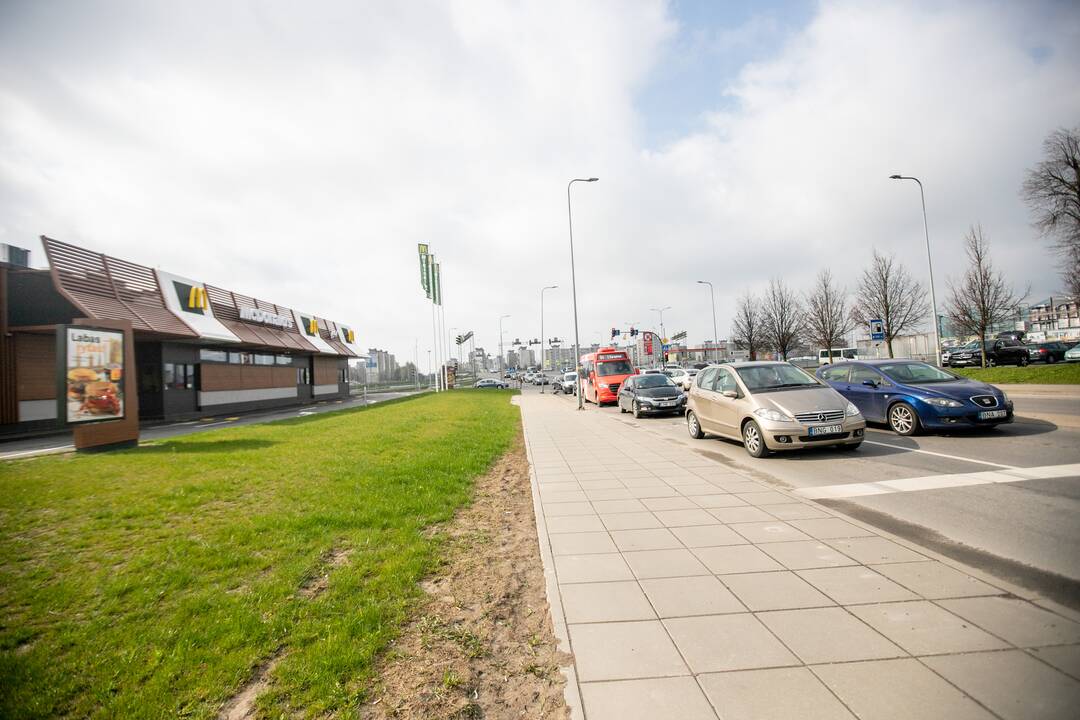 Sankryža prie „McDonald‘s“ restorano