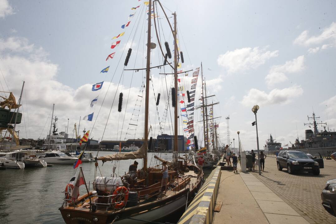 Regata pasiekė Klaipėdą: burlaiviai – įspūdingi