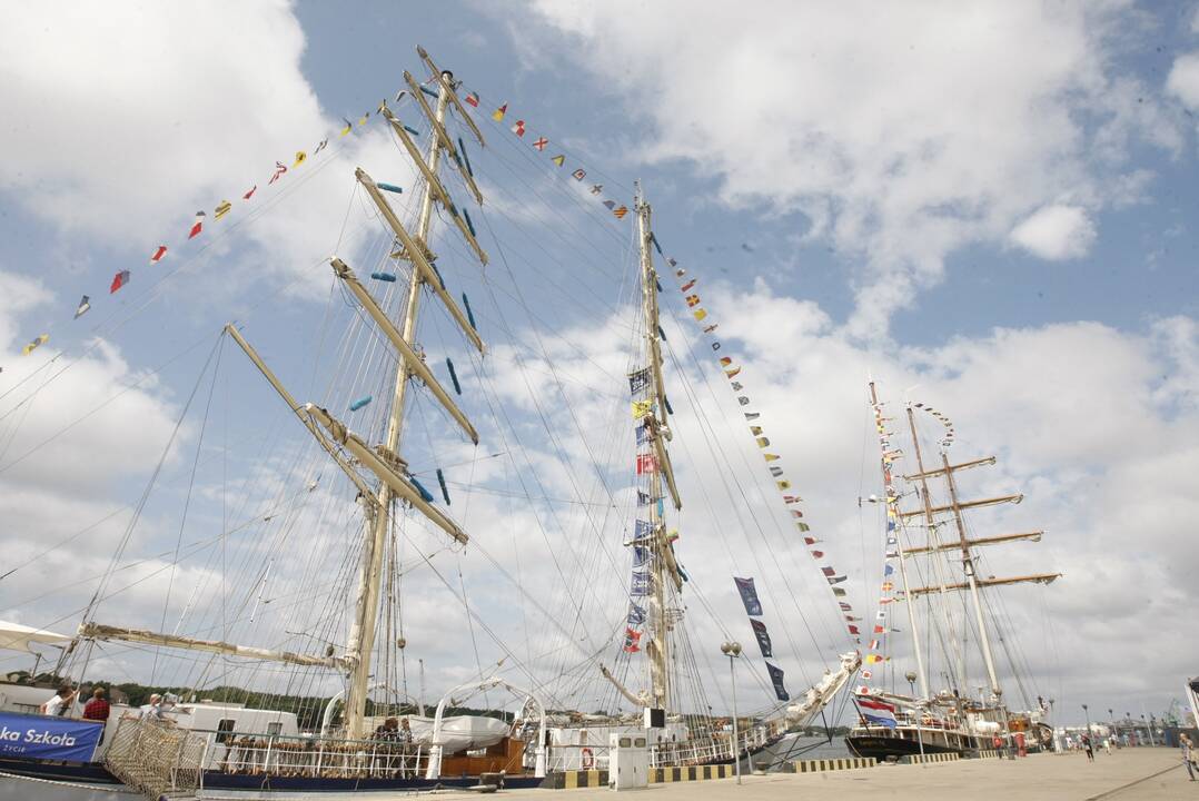 Regata pasiekė Klaipėdą: burlaiviai – įspūdingi