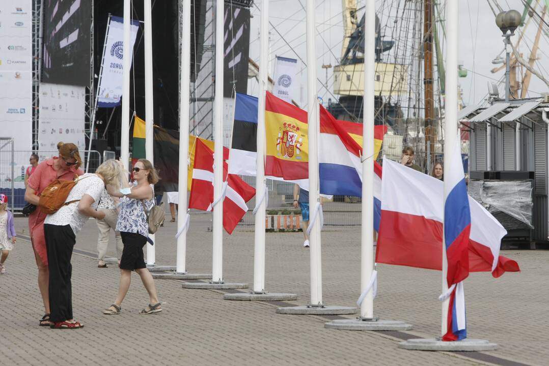 Regata pasiekė Klaipėdą: burlaiviai – įspūdingi