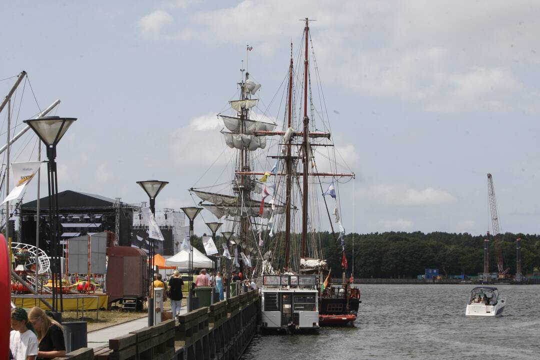 Regata pasiekė Klaipėdą: burlaiviai – įspūdingi