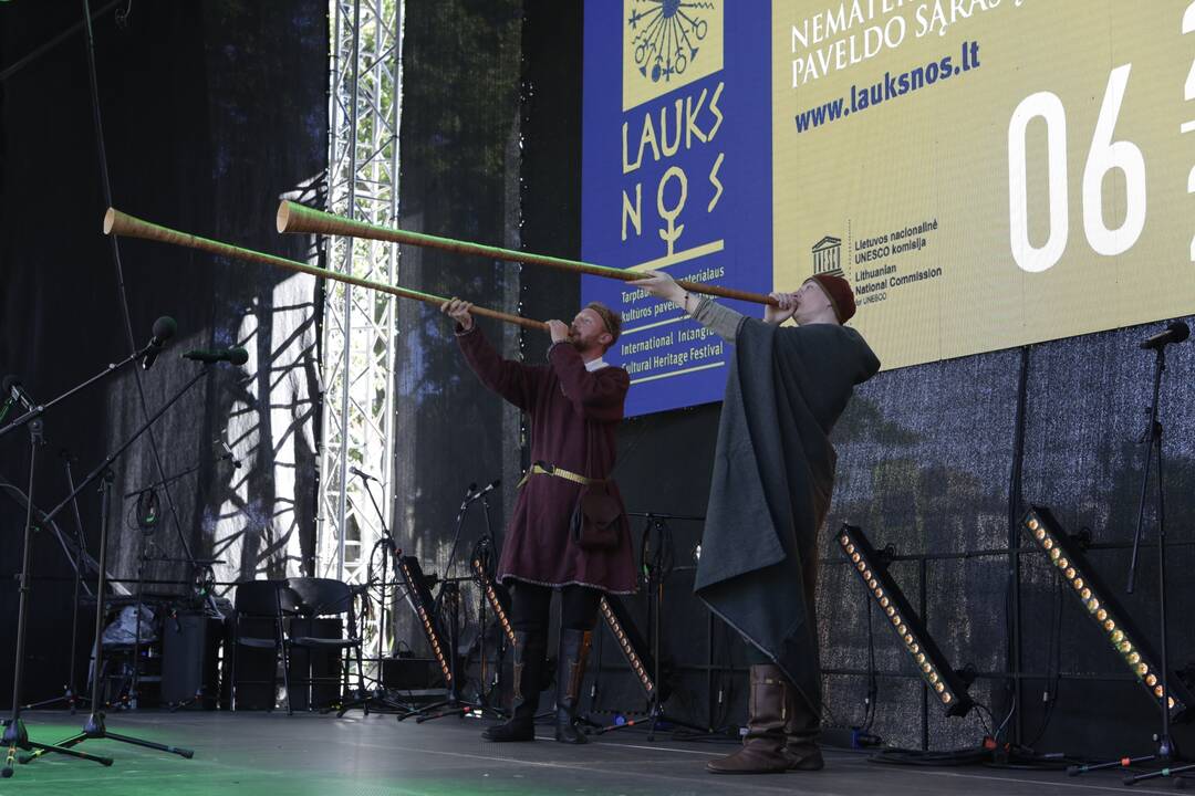 „Lauksnos“: paveldo šviesuliai sušildė Klaipėdą