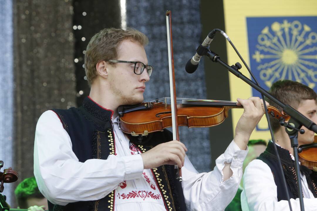 „Lauksnos“: paveldo šviesuliai sušildė Klaipėdą