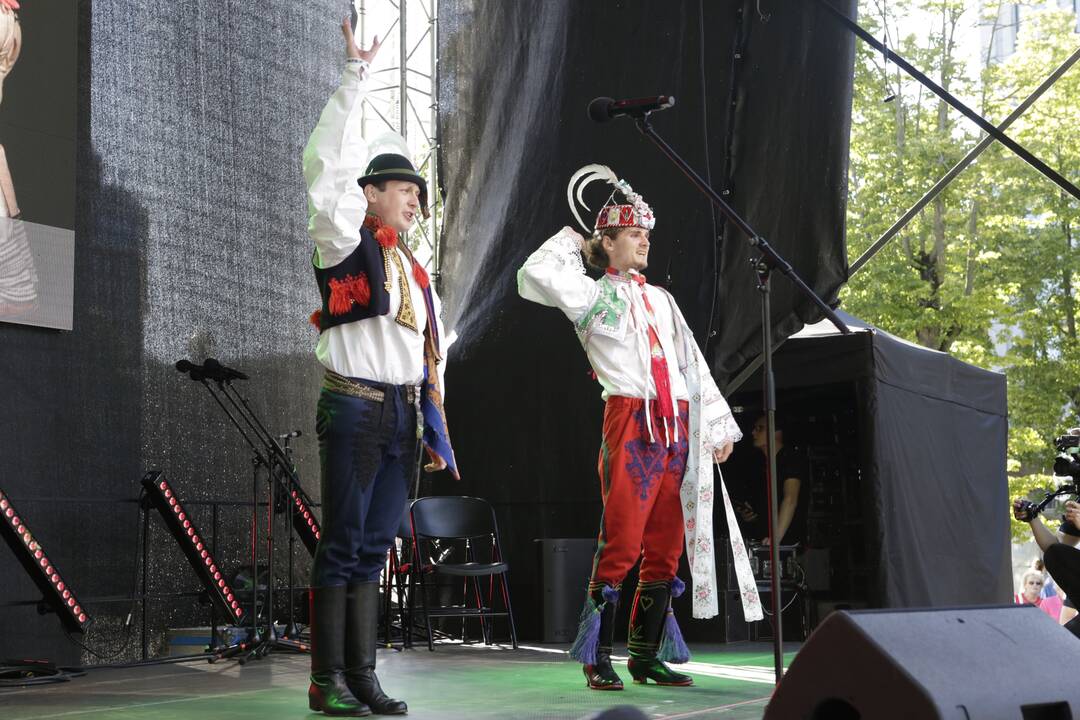 „Lauksnos“: paveldo šviesuliai sušildė Klaipėdą