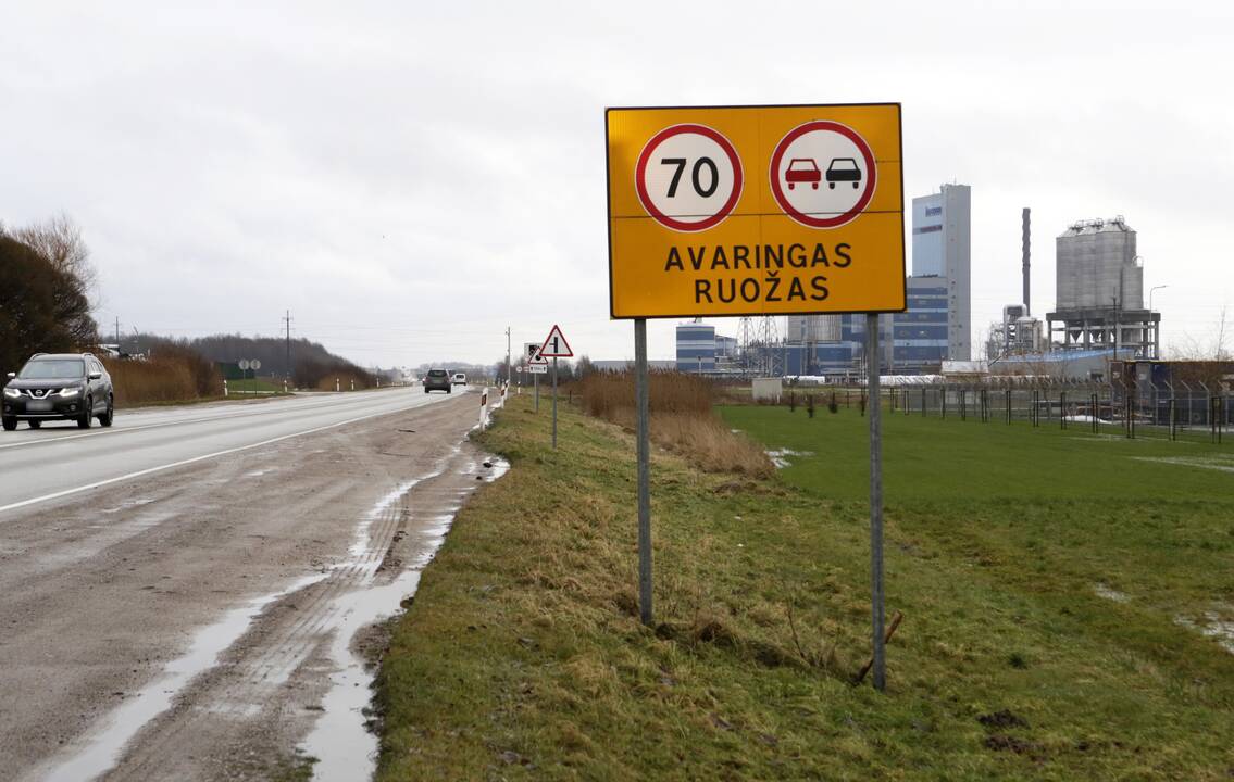 Paradoksas: nors ženklas leido važiuoti 70 kilometrų per valandą, greičio matuoklis fiksavo visus, kurie viršijo 50 km/val.