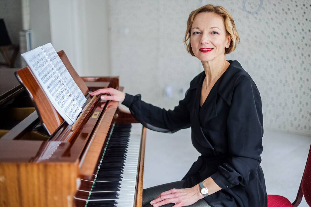 Sąlyga: koncertmeisterė R. Blaškytė įsitikinusi, kad šioje profesijoje svarbiausia empatija – suprasti solistus ir padėti jiems komfortiškai jaustis scenoje.