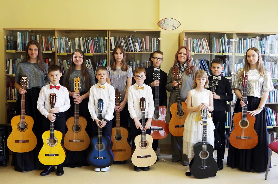 Koncertas: jaunieji gitaristai klausytojams dovanojo išskirtinių kūrinių programą.