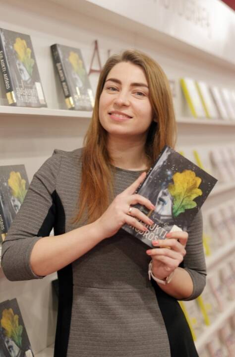 Pokalbis: rašytoja A. Kenešytė-Gricė atviravo apie rašymą, biblioteką ir literatūros festivalį paaugliams.