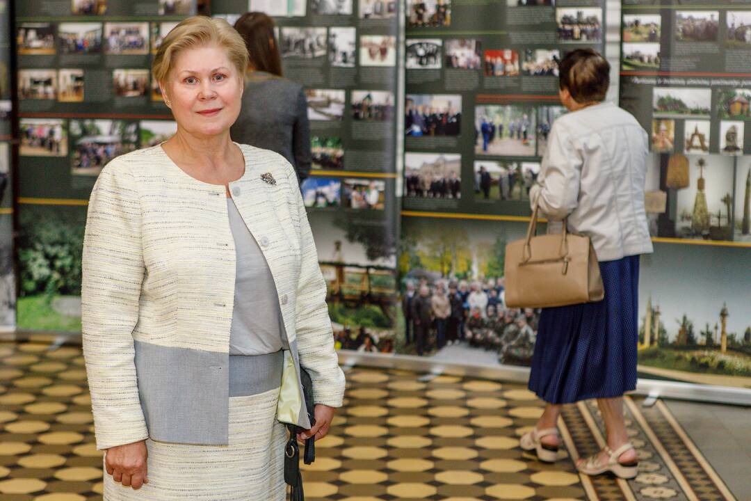 Garbė: A. Lukšos sūnus Kęstutis ir dukra Dalia Lukšaitė-Maciukevičienė didžiuojasi savo tėčiu ir jo paliktais pėdsakais.