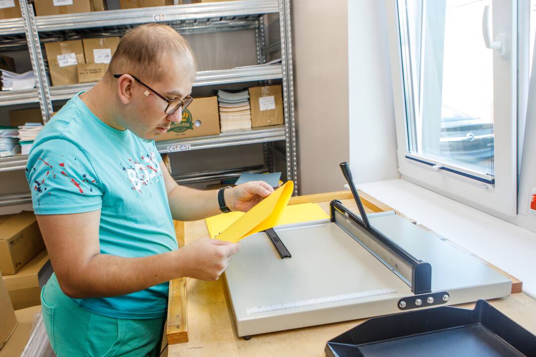 Filosofija: Socialinės terapijos namuose į protinę negalią turinčius suaugusiuosius nežiūrima kaip į paslaugų gavėjus – bendravimas grįstas abipusiais mainais.