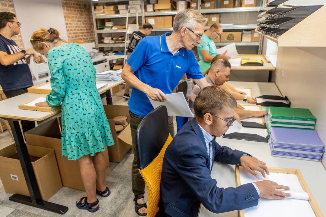 Filosofija: Socialinės terapijos namuose į protinę negalią turinčius suaugusiuosius nežiūrima kaip į paslaugų gavėjus – bendravimas grįstas abipusiais mainais.
