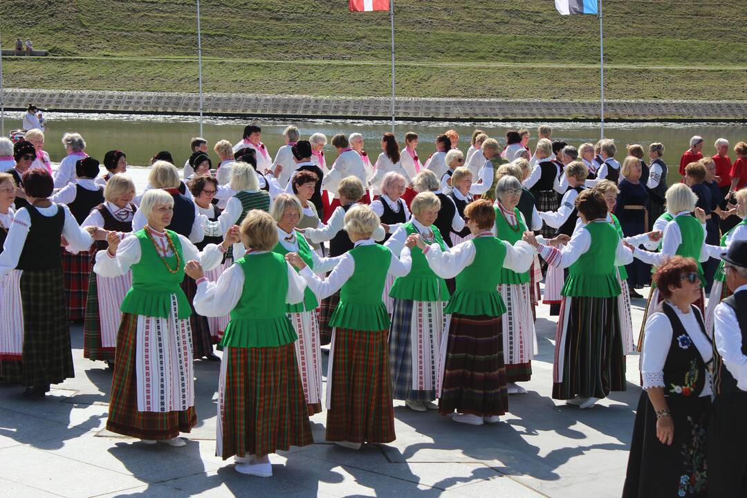 Festivalis „Bunda jau Baltija“