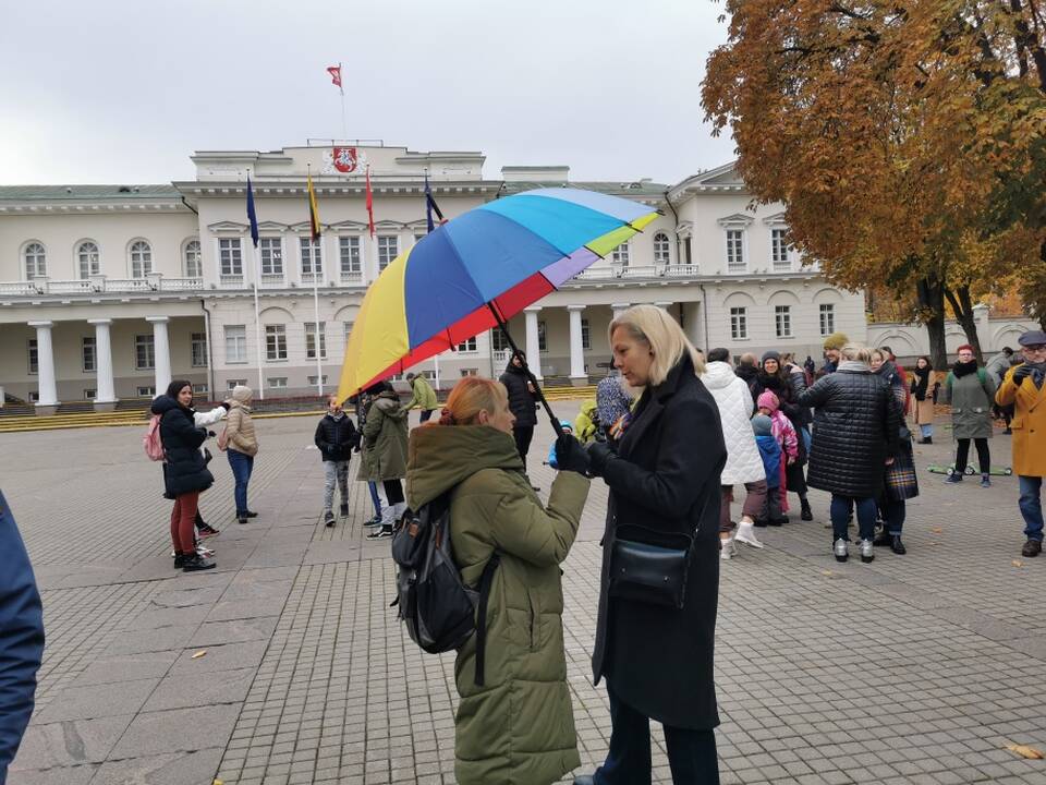 Renginys „Mamos už mamas! Palaikymo valanda Rasai Račienei“