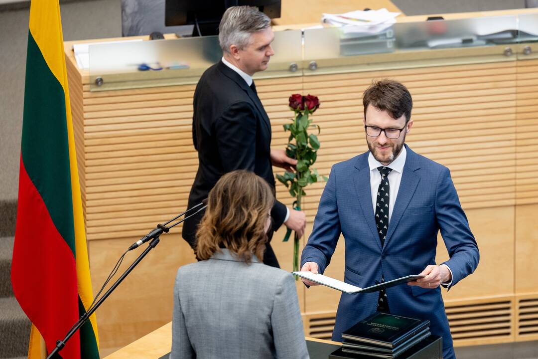 Seime prisiekė R. Morkūnaitė-Mikulėnienė ir V. Šilinskas