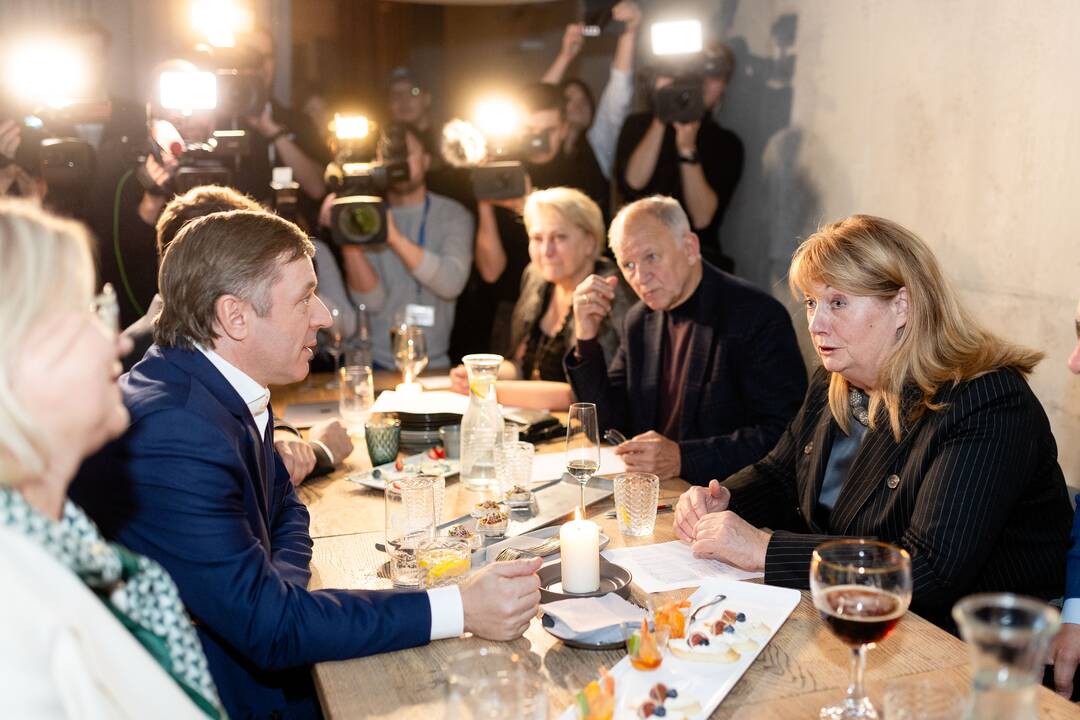 S. Skvernelis, R. Karbauskis, I. Vėgėlė atvyko į socialdemokratų štabą