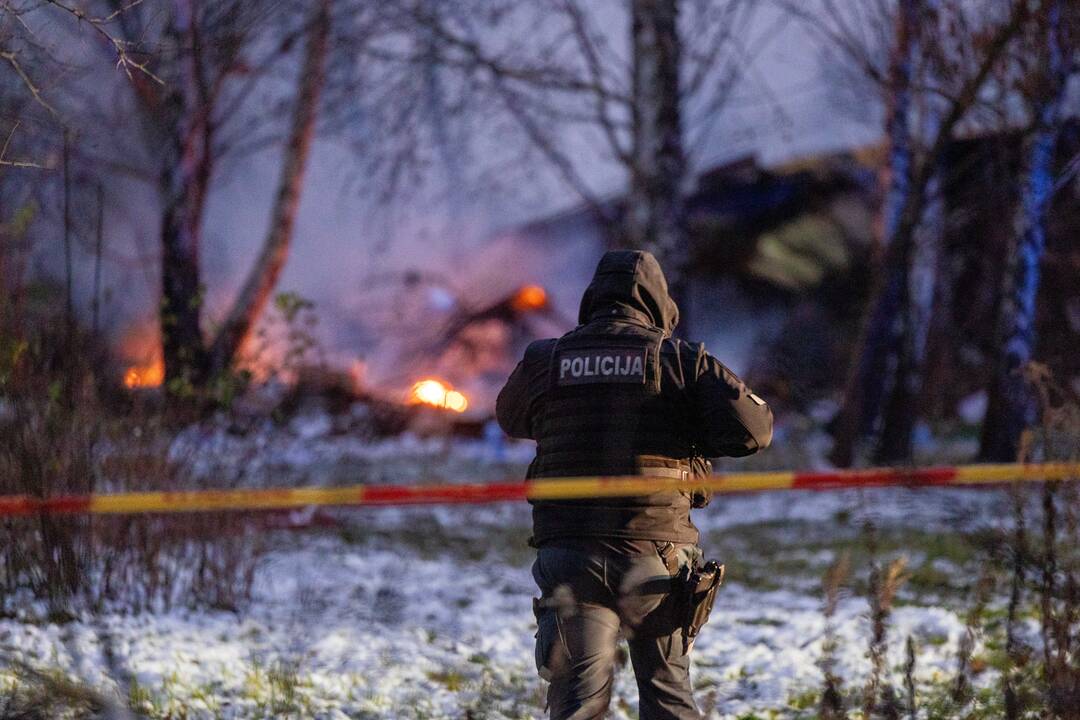 Vilniuje nukrito lėktuvas