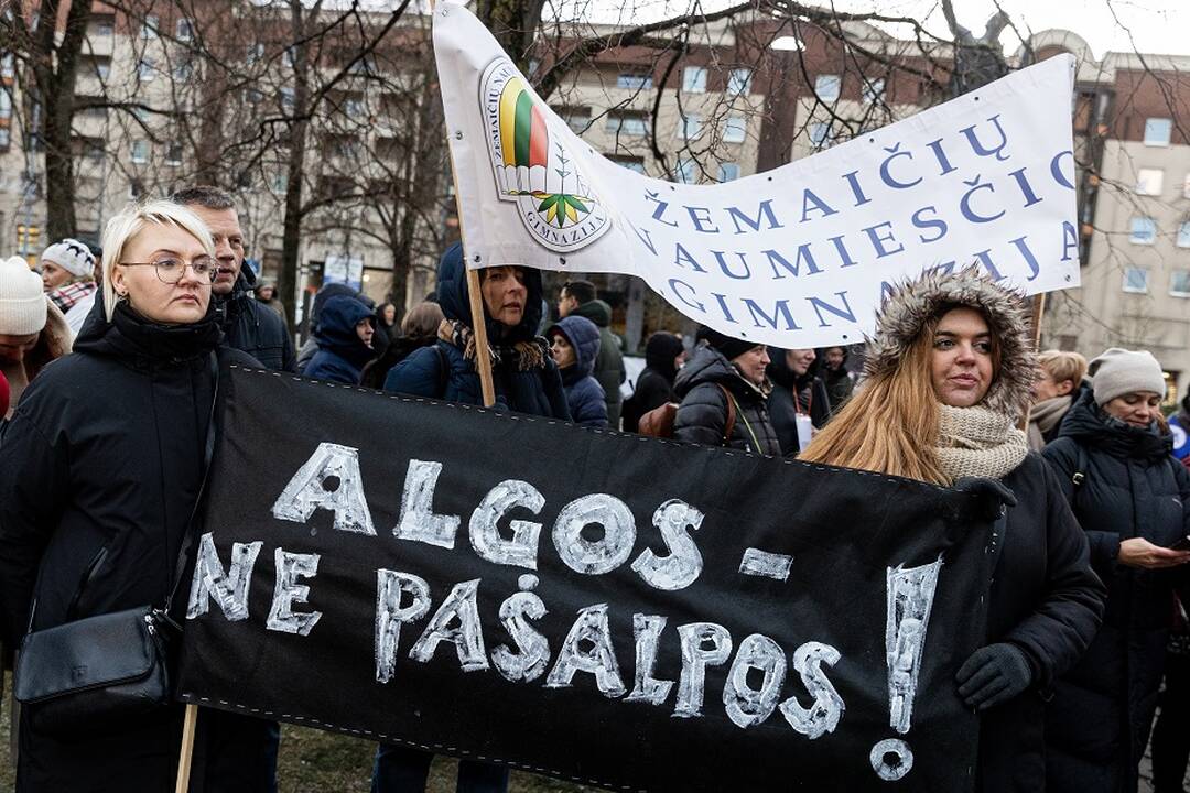 Valstybės kontrolė: vykdant įsipareigojimus dėl mokytojų atlyginimų gali tekti skolintis