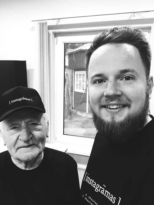 Mantas Bartuševičius (kairėje) su seneliu Vincu Justinavičiumi