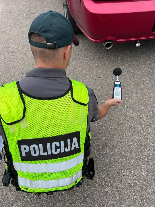 Transporto priemonių triukšmo lygio patikra