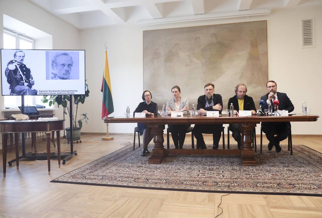 Mokslininkai apie ant Gedimino kalno rastus palaikus