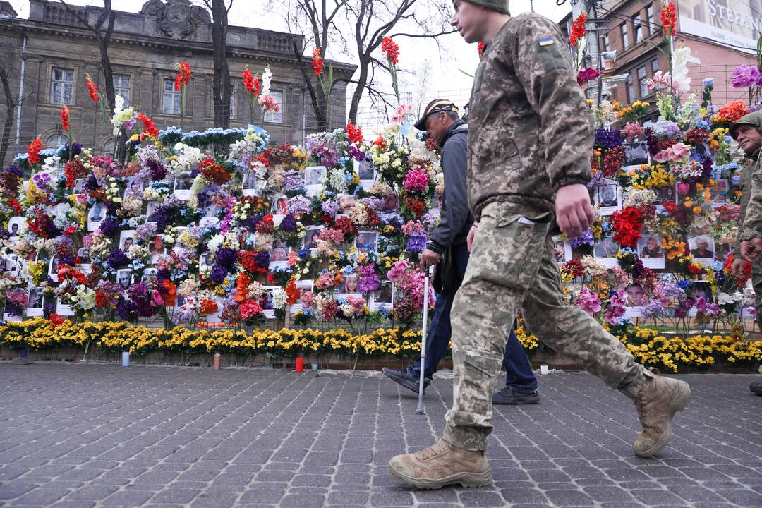 Lvivo centre esantis monumentas žuvusiems Ukrainoje
