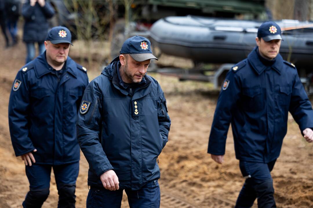 Tęsiasi dingusių JAV karių paieška