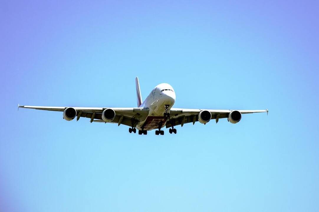 Ligos protrūkis Estijos avialinijas verčia atšaukti skrydžius