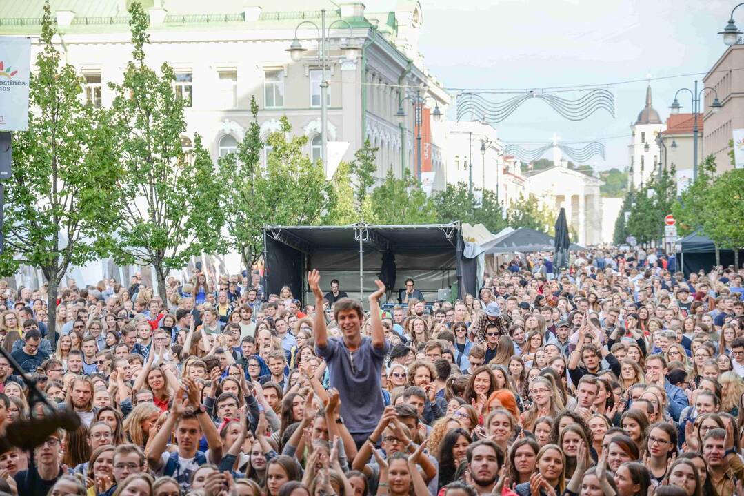 Jurga Šeduikytė (kairėje) ir "Baltasis kiras"