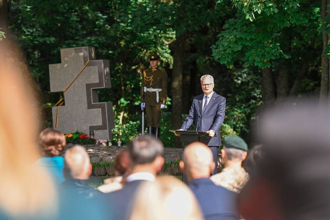 G. Nausėda dalyvavo J. Lukšos-Daumanto 70-ųjų žūties metinių minėjime 